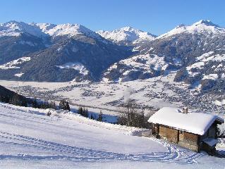 Bergmattenhütte auf 1200m, 4 km zum Skigebiet
