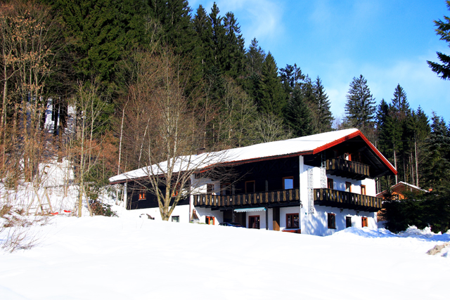 Schönbacher Hütte im Winter