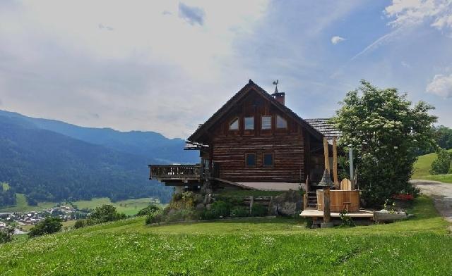  Oberholzer Hütte mit beheiztem Hot Pot, 2 km (Skigebiet)